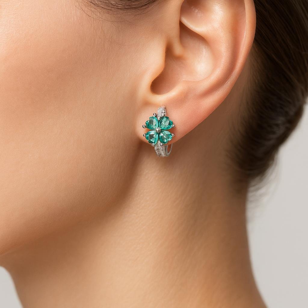  Boucle doreille en forme de trefle