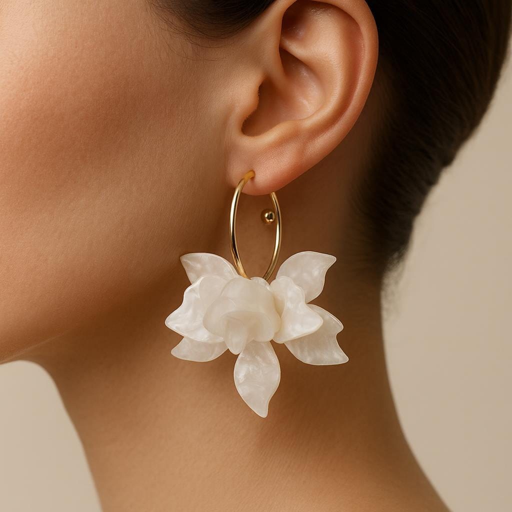 fleur en resine pour  Boucle d oreille